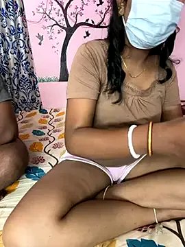 Freechat Couplejyoti01 on StripChat