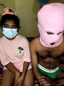 Freechat couplesexroom on StripChat