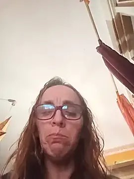 Freechat Dettybitch40 on StripChat