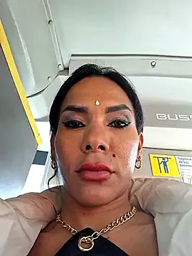 Freechat Doll_Loren on StripChat