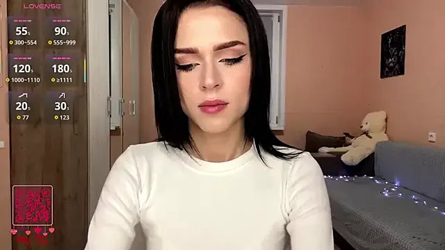 Freechat ElgaBlumer on StripChat