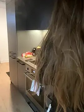 Freechat elliepixie on StripChat