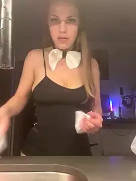 Freechat elliepixie on StripChat