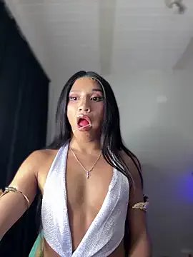 Freechat Emaa- on StripChat