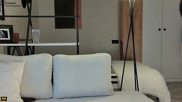 Freechat emiljanna on StripChat