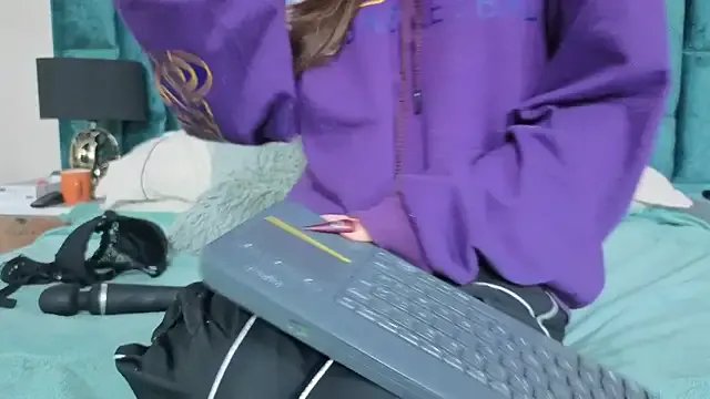 Freechat Emma_Foxi on StripChat