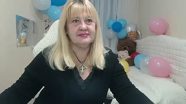 Freechat EmmaEllison on StripChat