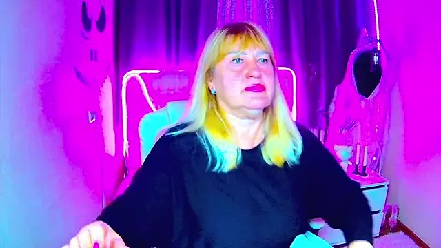 Freechat EmmaEllison on StripChat