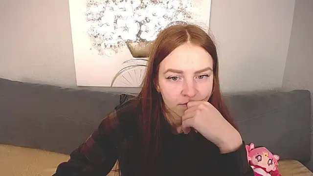 Freechat Evarey_ on StripChat