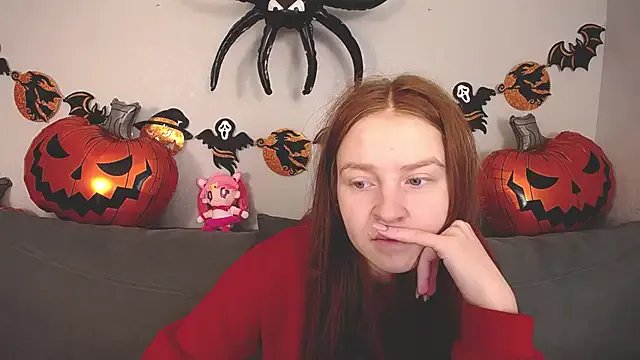 Freechat Evarey_ on StripChat