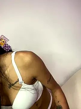 Freechat Exotic_girl666 on StripChat