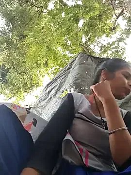 Freechat Gulika_Doshi on StripChat