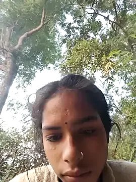 Freechat Gulika_Doshi on StripChat