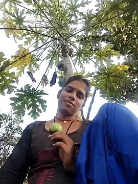 Freechat Gulika_Doshi on StripChat