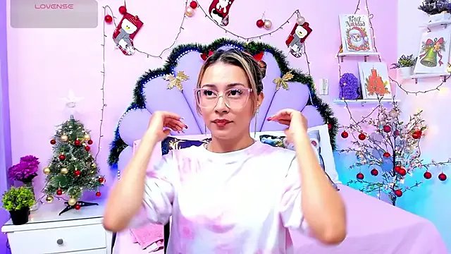 Freechat HannaPretthy on StripChat