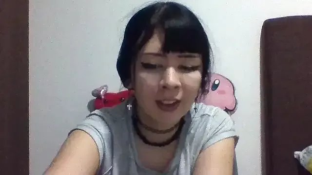 Freechat Haru_Queenn on StripChat