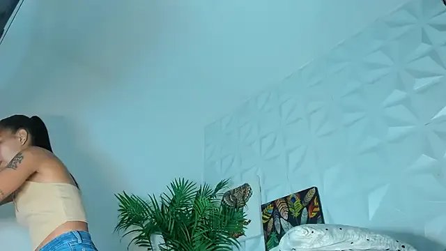 Freechat Hellen_Sky on StripChat