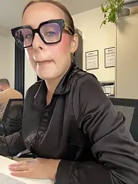 Hii_Lolla on StripChat 