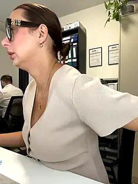 Hii_Lolla on StripChat 