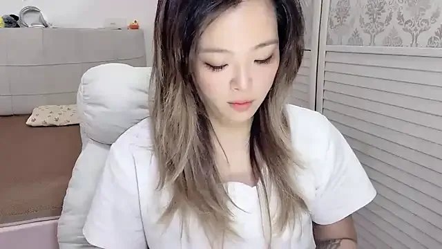 Freechat Holiland on StripChat