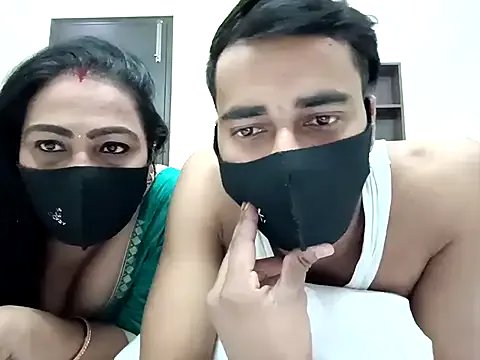 Freechat horny_milf_couple on StripChat