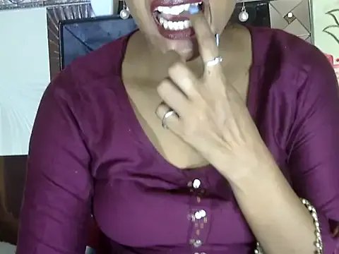 Private hotee_bhabi on StripChat