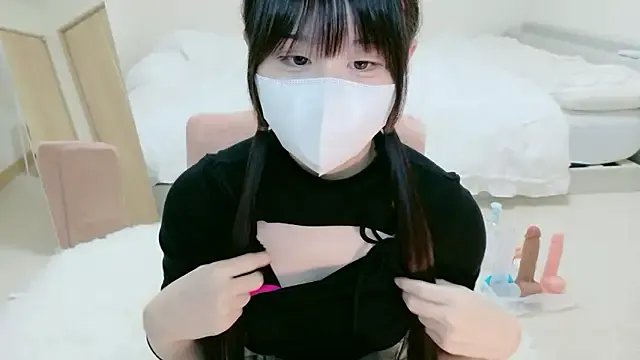 Group im_hina2 on StripChat