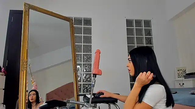 Freechat JassyeJoy on StripChat