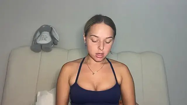 Freechat KayleeBella on StripChat