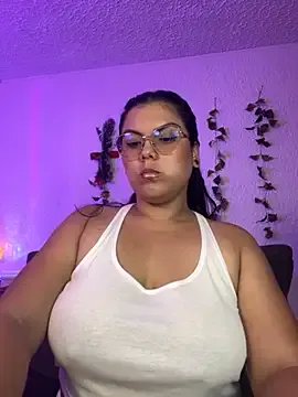 Freechat kittylu__ on StripChat