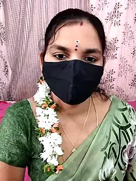 Freechat Lalitha-1995 on StripChat
