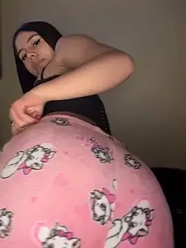 Freechat Laura-Khalifa on StripChat