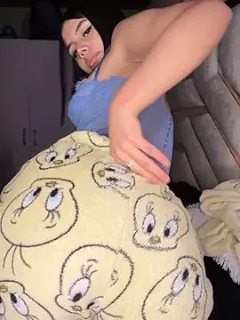 Freechat Laura-Khalifa on StripChat