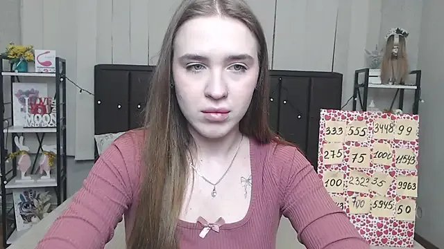 Freechat LauraHlot on StripChat