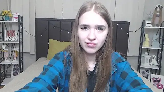 Freechat LauraHlot on StripChat