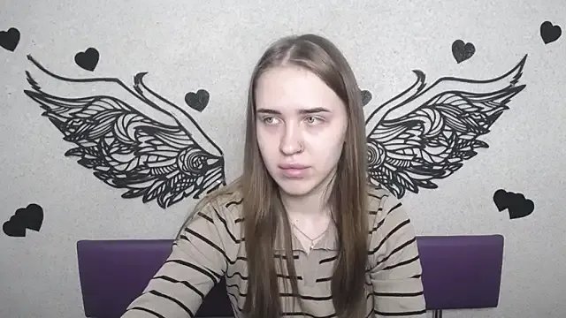 Freechat LauraHlot on StripChat