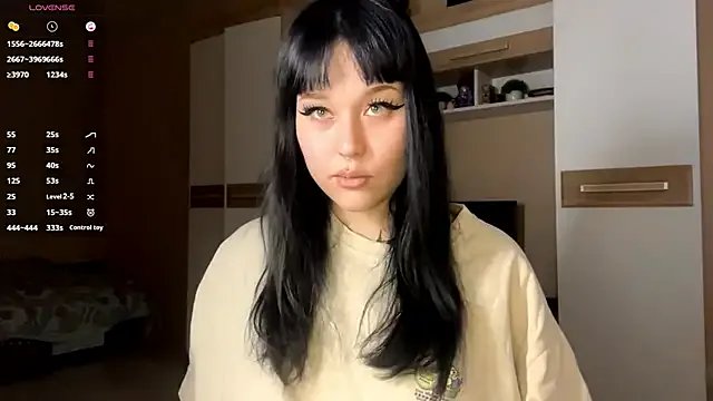 Freechat LaurenOveson on StripChat