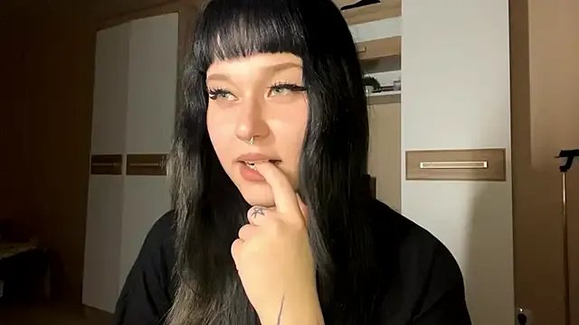 Freechat LaurenOveson on StripChat