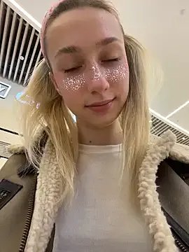 Freechat Lia__Love on StripChat