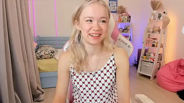 Lily_Young on StripChat 