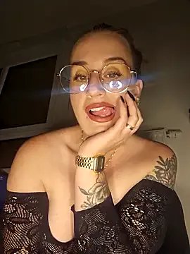 Private Lindsay_00off on StripChat