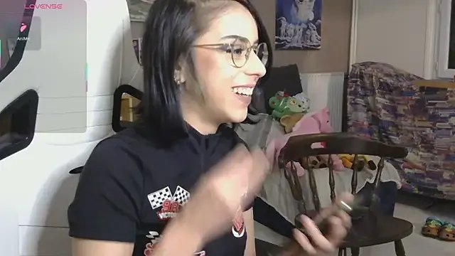 Freechat LisandreLaVenale on StripChat