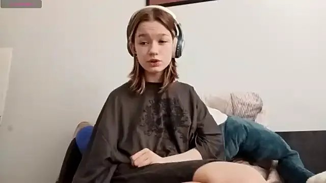 Freechat LorRebak on StripChat