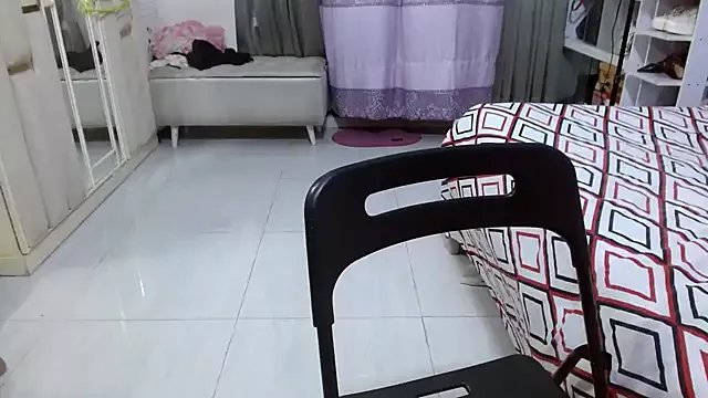 Freechat Lovelywife786 on StripChat