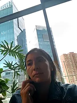 Freechat Mariana_gom on StripChat