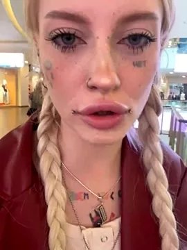 Freechat Melissa_crazy on StripChat