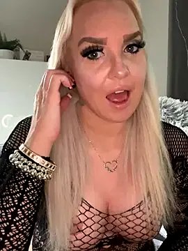 Freechat MIA-XXX on StripChat