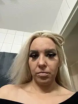 Freechat MIA-XXX on StripChat