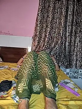 Freechat Mona_kunal on StripChat