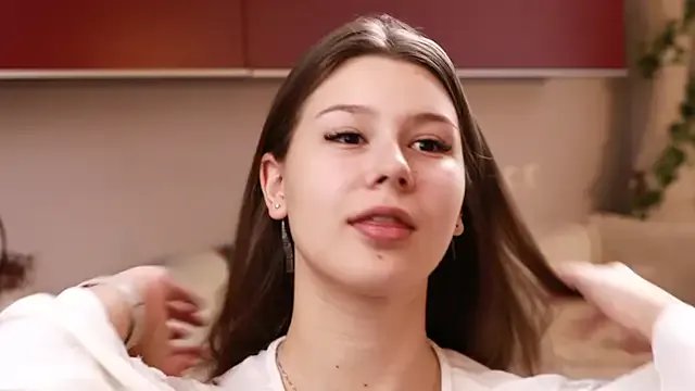 Freechat MondoNeko on StripChat